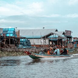 rsz_1cambodja-siem-reap-tonle-sap-dorpje