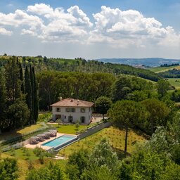 rsz_firenze-villa-campagna-aereal