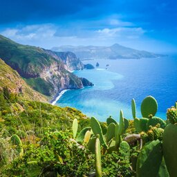 rsz_sicilie-eolische-eilanden-lipari-natuur-uitzicht-vulkaan-stromboli