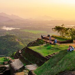 rsz_sri-lanka-culturele-driehoek-excursie-beklimming-sigiriya-rock_2