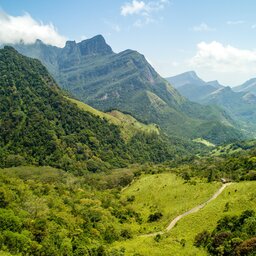 rsz_sri-lanka-knuckles-mountain-range-streek_1