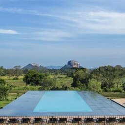 rsz_sri-lanka-sigiriya-hotel-aliya-resort-zwembad