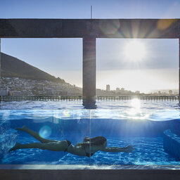 rsz_zuid-afrika-kaapstad-the-silo-zwembad-rooftop