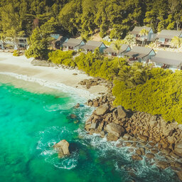 Seychellen-Mahe-Carana-Beach-luchtfoto 3