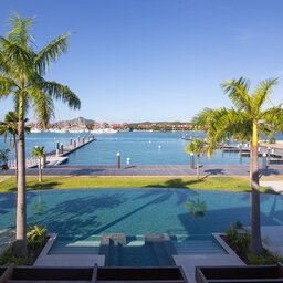 Seychellen-Mahe-L'Escale-Resort-Marina-&-Spa-classic-kamer-ocean-view-balkon-uitzicht