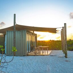 Seychellen-Private-eilanden-BlueSafari-Cosmo-Eco-Camp-kamer-exterieur