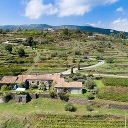 Sicilie-Oost-Sicilie-Monaci-delle-Terre-Nere-luchtfoto-2