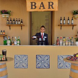 Sicilie-West-Sicilie-Baglio-Oneto-Hotel-bar