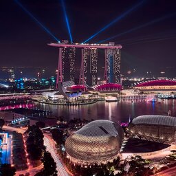 Singapore-city-by-night-2