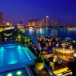 Singapore-The-Fullerton-Bay-rooftop