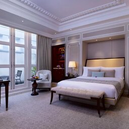 Singapore-The-Fullerton-suite