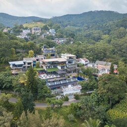 Sri-Lanka-Kandy-Hotel-Theva-Residency-luchtfoto