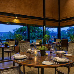 Sri-Lanka-Sigiriya-Hotel-Water-Garden-restaurant