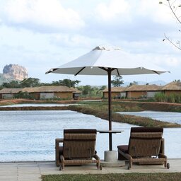 Sri-Lanka-Sigiriya-Hotel-Water-Garden-zwembad3