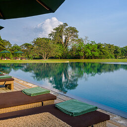 Sri-Lanka-Sigiriya-Hotel-Water-Garden-zwembad4