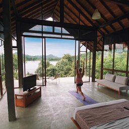 Sri-Lanka-Sigiriya-Hotel-Wild-Grass-Treetops-yoga-in-kamer