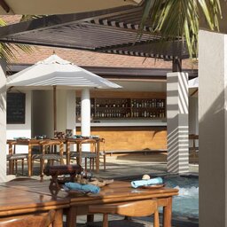 Tangalle-Anantara-poolbar