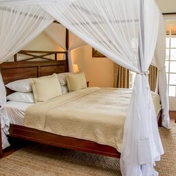 Tanzania-Arusha-legendary-lodge-Kahawa-cottage-slaapkamer