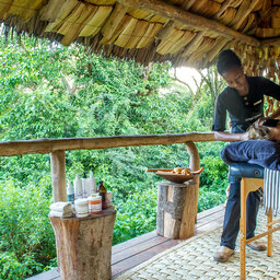 Tanzania-Lake-Manyara-&Beyond-Lake-Manyara-Tree-Lodge-massage-natuur