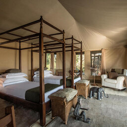 Tanzania-Lake-Manyara-Chem-Chem-Lodge-familietent