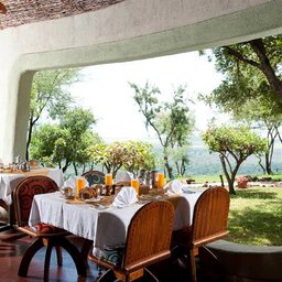 Tanzania-Lake-Manyara-Serena-Safari-Lodge-restaurant-2