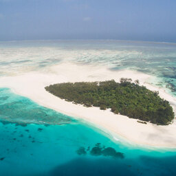 Tanzania-Mnemba-&Beyond-Mnemba-Island-luchtfoto-eiland