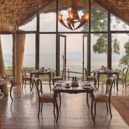 Tanzania-Ngorongoro-Crater-Lodge-restaurant