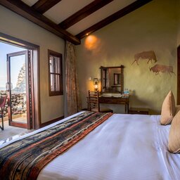 Tanzania-Ngorongoro-Serena-Safari-Lodge-kamer-2