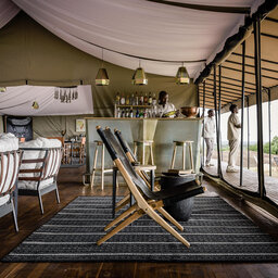 Tanzania-Sanctuary-Kichakani-Serengeti-Camp-bar