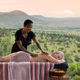 Tanzania-Serengeti NP-&Beyond-Kleins-Camp-massage