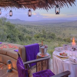 Tanzania-Serengeti NP-&Beyond-Kleins-Camp-romantisch-diner