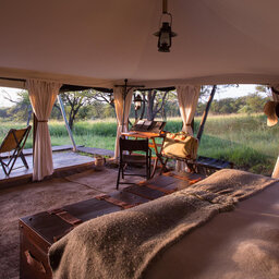 Tanzania-Serengeti NP-Elewana-Serengeti-Pioneer-Camp-tent-bed
