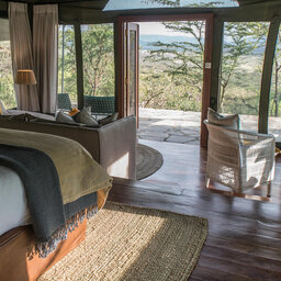 Tanzania-Serengeti NP-Taasa-Lodge-suite-tent-interieur