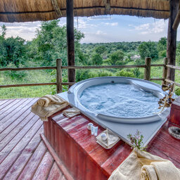 Tanzania-Tarangire-Mbali-Mbali-Tarangire-River-Camp-Luxury-Tent-Jacuzzi