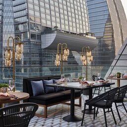 Thailand-Bangkok-Hotel-Rosewood-Bangkok-terras-diner