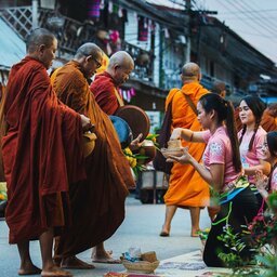 Thailand-Pai-Excursie-Morning-Alms-1