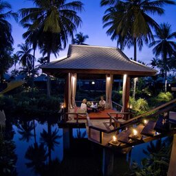 Thailand-Phuket-Anantara-Mai-Khao-Phuket-Villas-romantic-dinner