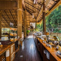 Thailand-River-Kwai-Hotel-The-Float-House-buffet1
