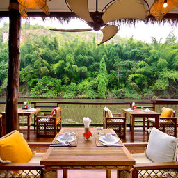 Thailand-River-Kwai-Hotel-The-Float-House-resto1