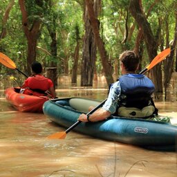 Tonle Sap Kayak - ABOUTAsia