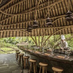 Ubud-Four-Seasons-Sayan-chefs-table-at-sokasi