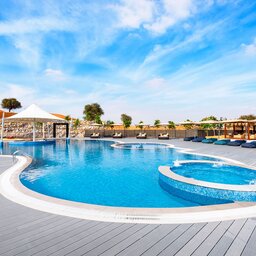 VAE-Ras Al Khaimah-Ritz Carlton Al Wadi Desert-zwembad algemeen
