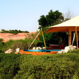VAE-woestijn-Al Maha Desert Resort-bedouin suite buitenaanzicht