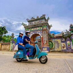 Vietnam-Hue-Excursie-Rural-Life-Discovery-in-Hue-by-Vintage-Vespa-2