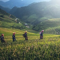 Vietnam-Sapa-Bouwsteen-Colourful-Ethnic-Culture-Sapa-3