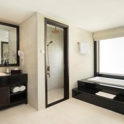 Vietnam-Stranden-Midden-Vietnam-Boutique-Hotel-Hoi-An-badkamer-met-bad