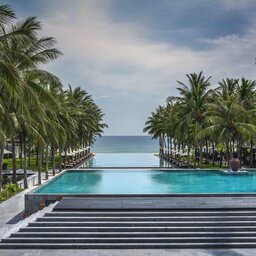 Vietnam-Stranden-Midden-Vietnam-Four-Seasons-Nam-Hai-zwembad-2