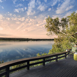 Zambia-Livingstone-Royal-chundu-zambezi-island-lodge-rivierzicht