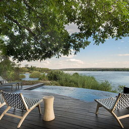 Zambia-Livingstone-Royal-chundu-zambezi-island-lodge-zwembad