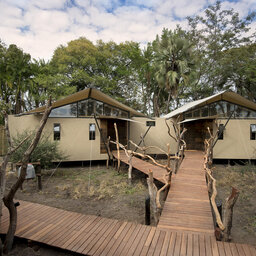 Zambia-Vic Falls-Thorntree-River-Lodge-tenten